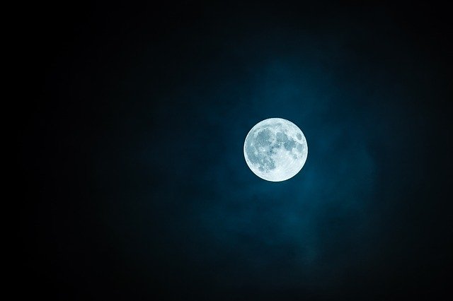 ночь и луна