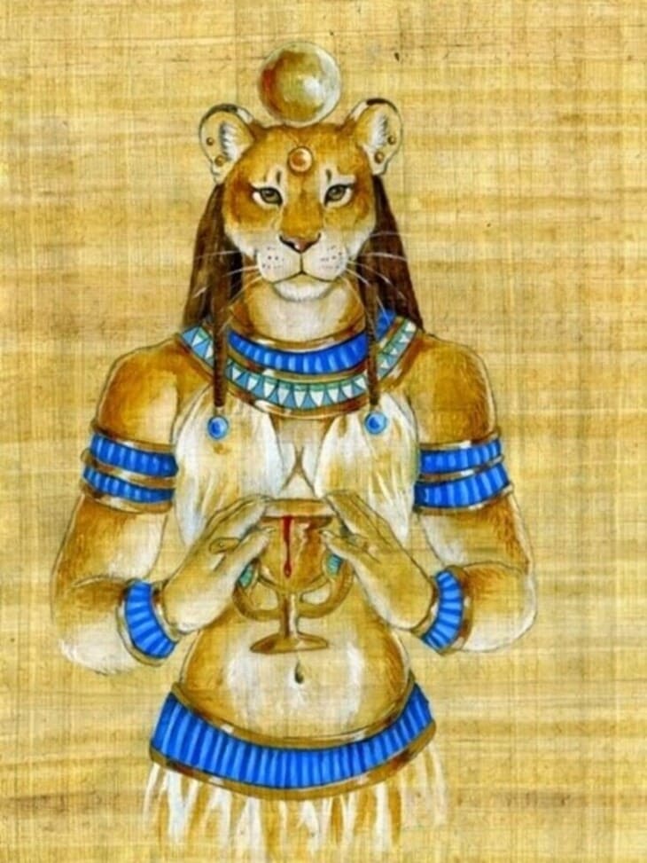 Египетская богиня Бастет в обличье львицы