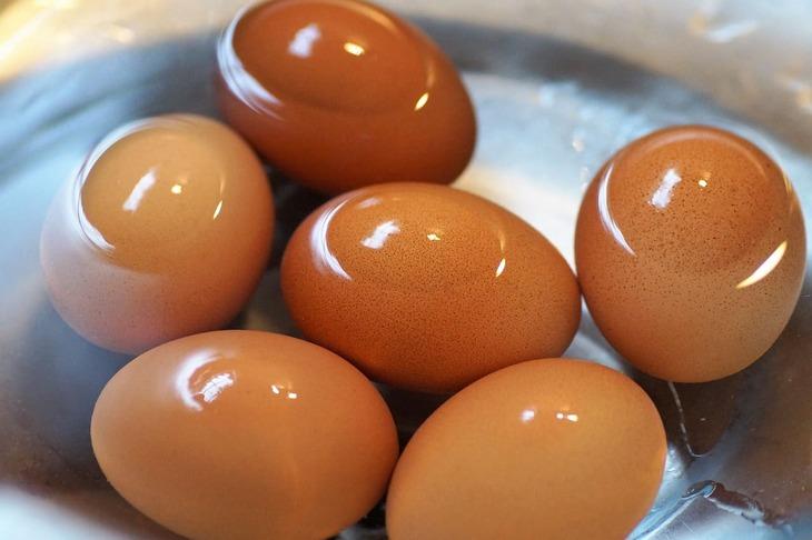 Сколько можно хранить вареные яйца: правила хранения и полезные советы